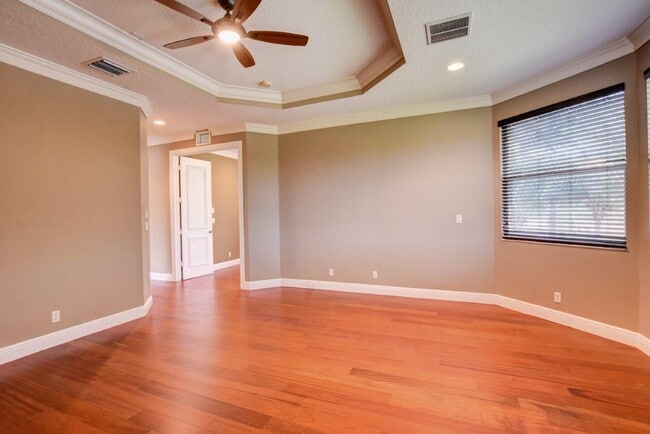 Building Photo - 6669 Cobia Cir