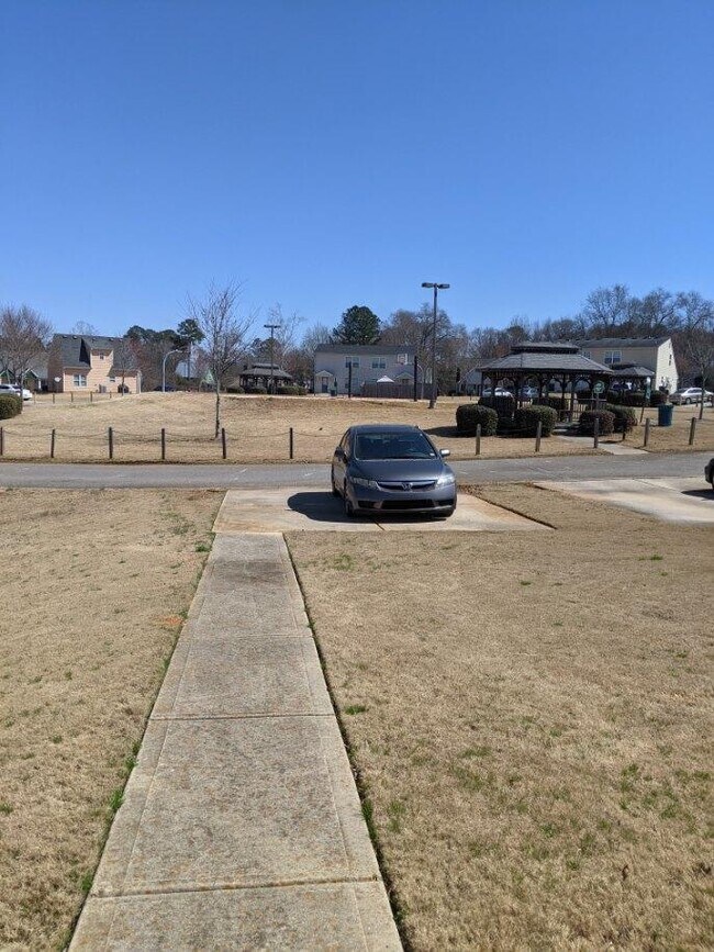 Building Photo - 209 Bridgewater Cir