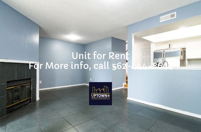 Primary Photo - Townhome - 2 Bedrooms-2.5 Baths - Commerce
