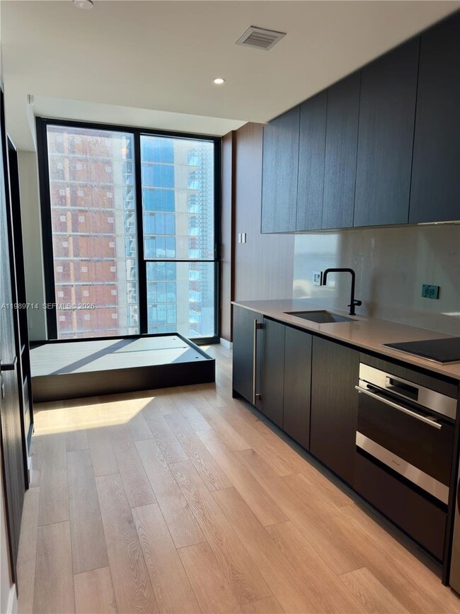 Building Photo - 20 NE 11th St