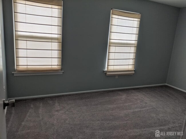 Building Photo - 99 Brookview Cir