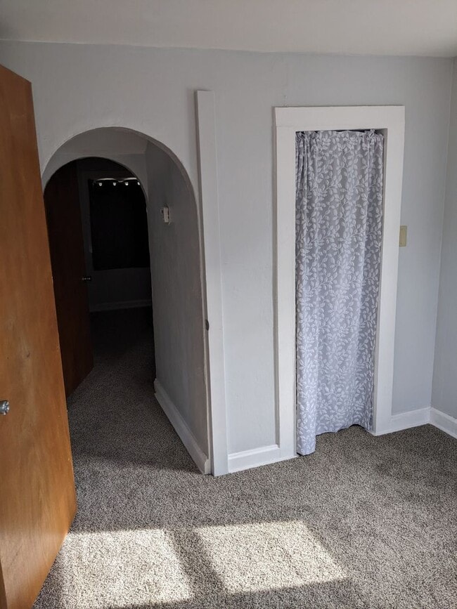 Building Photo - 2525 Parke St