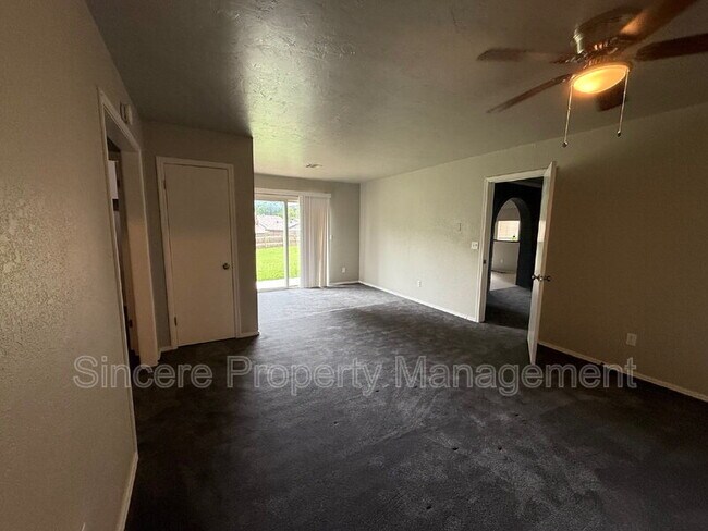Building Photo - 11808 Biggs Cir