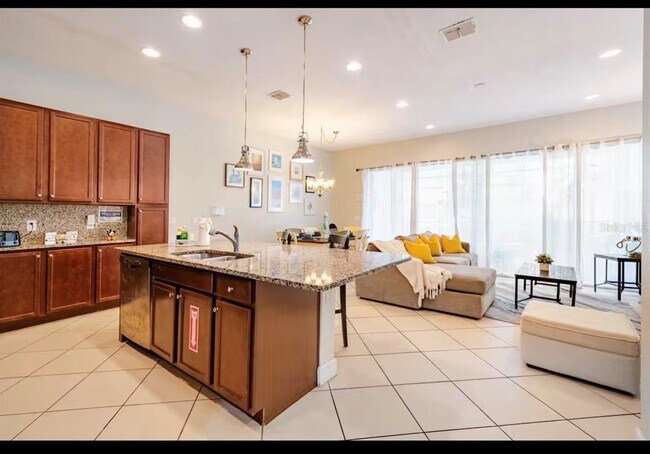 Building Photo - 354 Captiva Dr