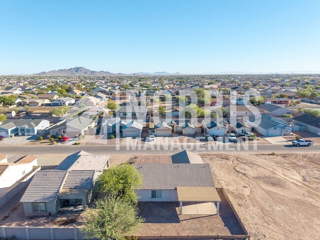Building Photo - 10493 W Arivaca Dr