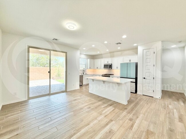 Building Photo - 25493 N 143rd Dr