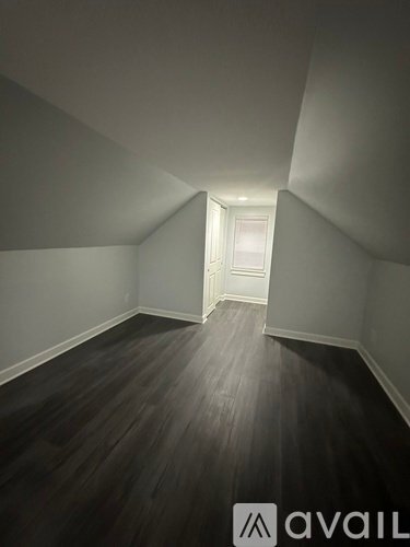 Building Photo - 1253 Briarwood Ave