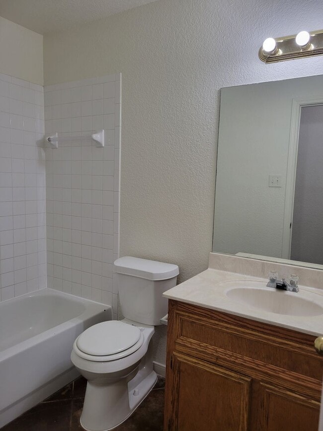 Building Photo - 3503 Dustin Ct