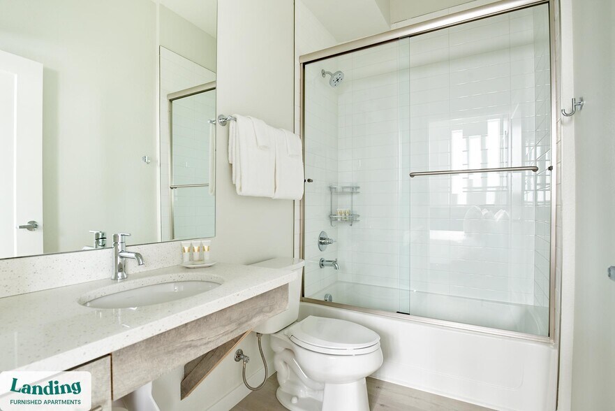 Building Photo - 3024-3024 Zuni St