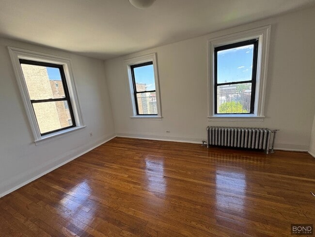Building Photo - 32-15 35th St