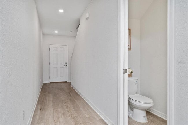 Building Photo - 18 Polermo Ave