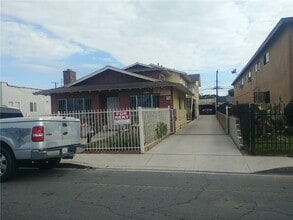 Building Photo - 3546 Beechwood Ave