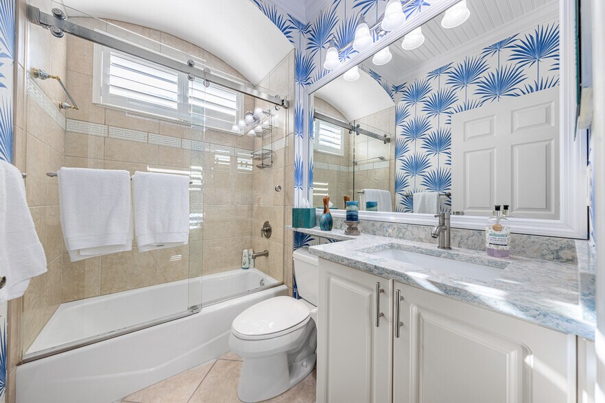 Building Photo - 7236 Orchid Island Pl