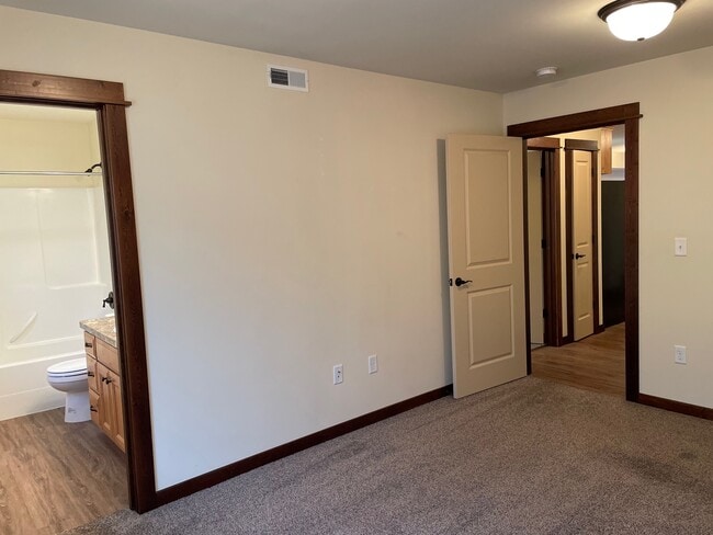 Building Photo - 3263 Catron St