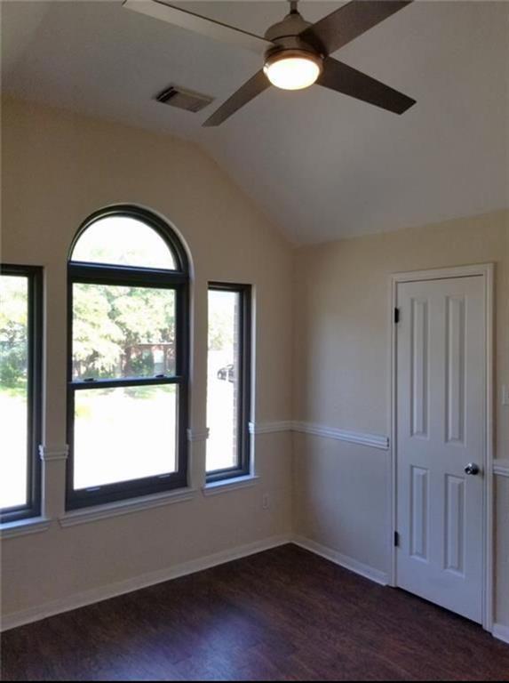 Building Photo - 406 Settlers Valley Dr