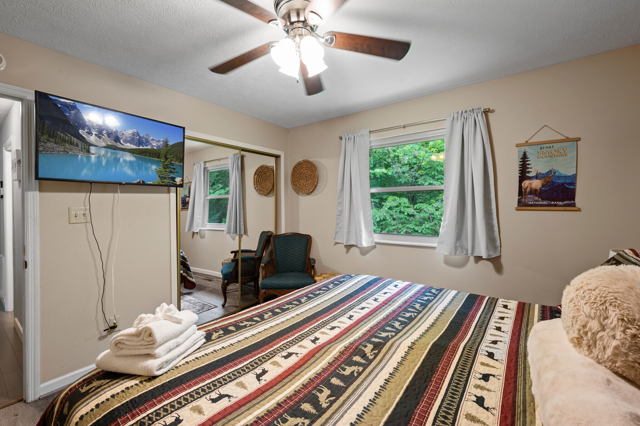 Building Photo - 930 Hideaway Hills Cir