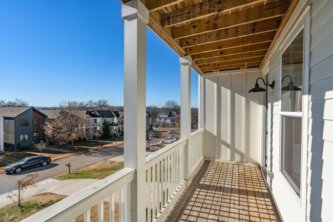 Building Photo - 4604A Michigan Ave