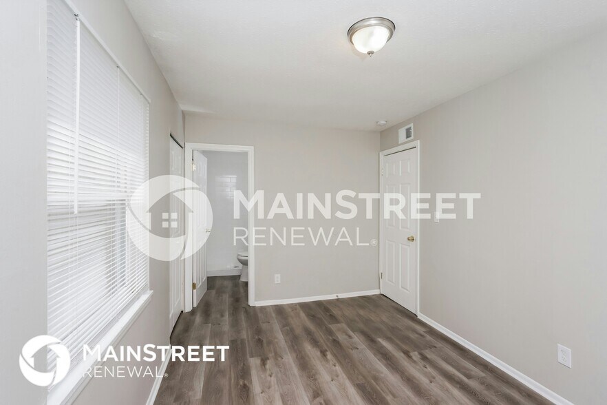 Building Photo - 6506 Maravian Dr
