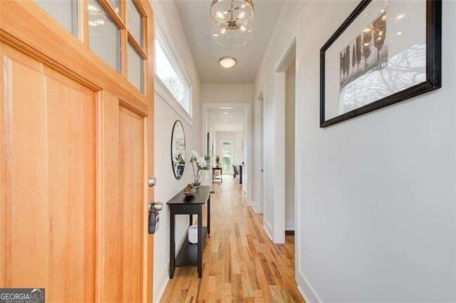 Building Photo - 1240 Oakland Terrace SW