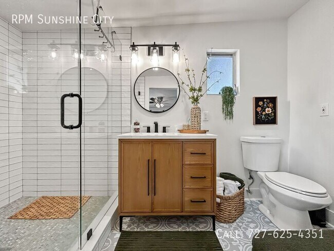 Building Photo - 280 79th Ave N