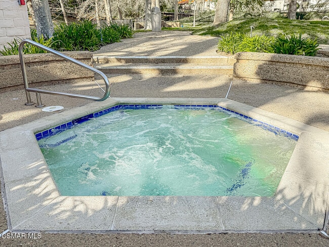 Building Photo - 655 Arroyo Oaks Dr