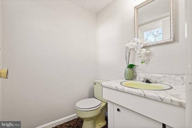 Building Photo - 9356 Birchwood Ct