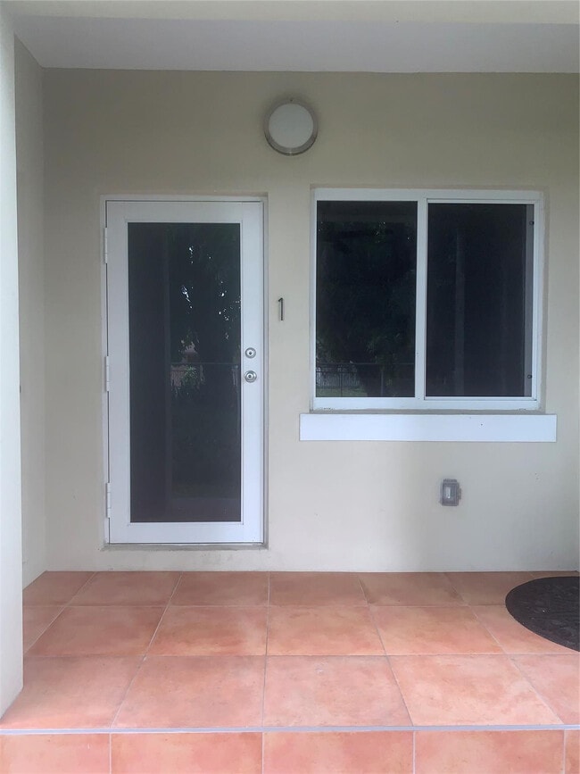 Building Photo - 816 NW 3rd St