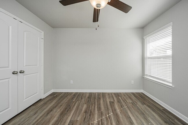 Building Photo - 2219 Terrilyn Ct