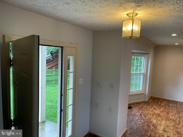Building Photo - 8583 Wheatfield Way