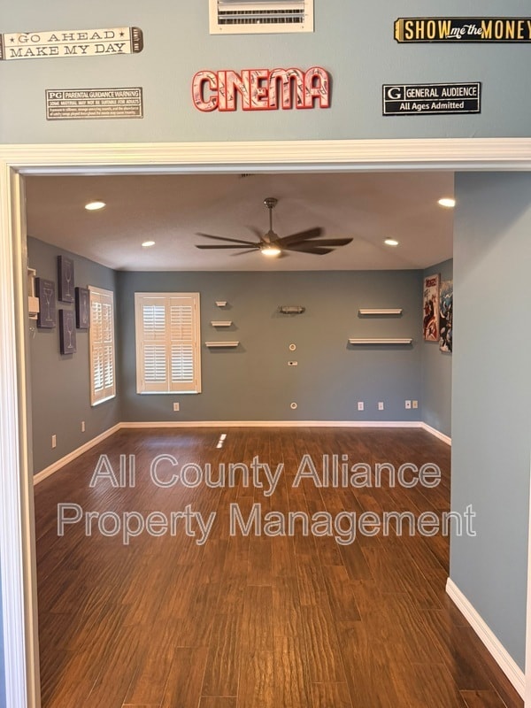 Building Photo - 7532 Blue Spring Dr