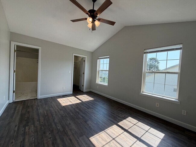 Building Photo - Spacious 4 Bedroom Home located in Woodland Hills Subdivision