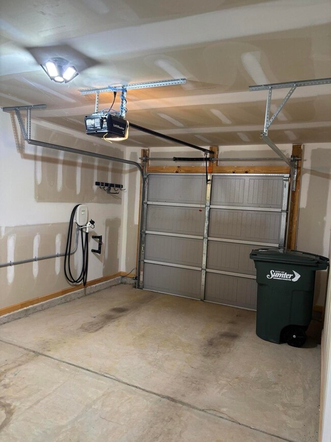 Building Photo - 2185 Stillpointe Dr