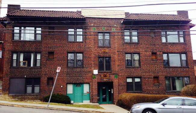 Primary Photo - 2714 Shady Ave