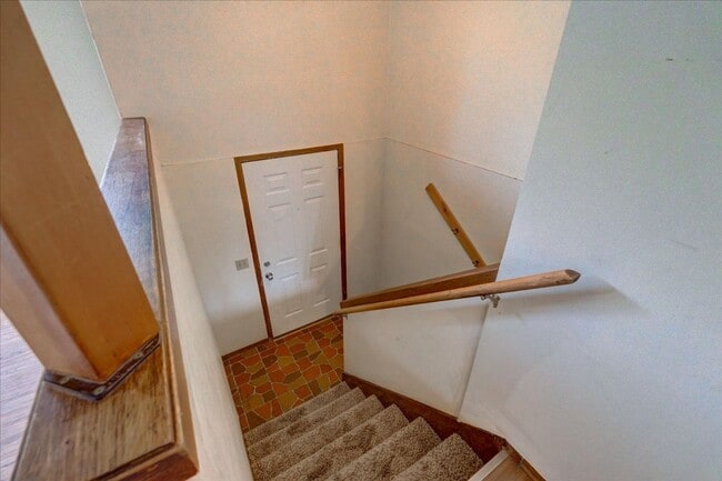 Building Photo - 1329/1331 S Thompson Dr