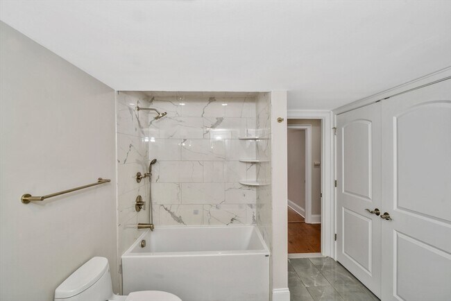 Building Photo - 125 Coolidge Ave