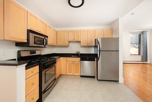 Building Photo - 362 Commonwealth Ave