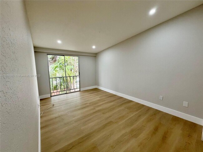 Building Photo - 7887 SW 105th Pl