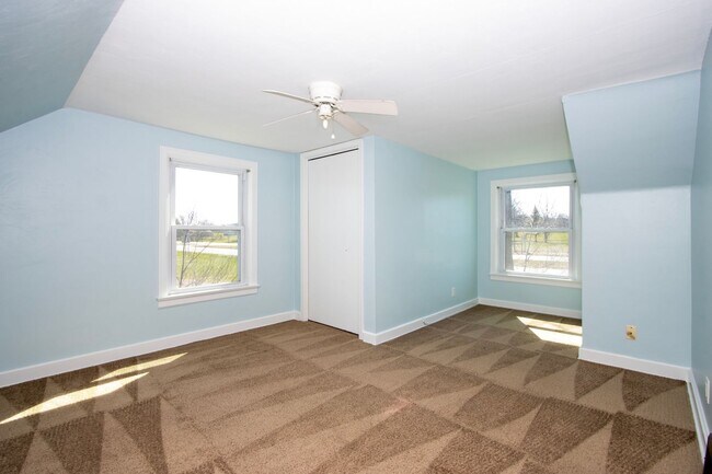 Building Photo - Four Bedroom Single-Family Home