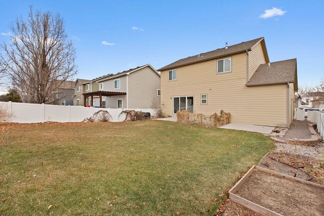 Building Photo - Spacious 4-Bedroom Home in North Fort Collins