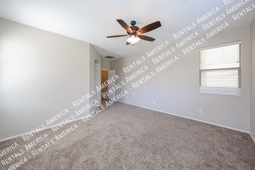 Building Photo - 16926 W Nottingham Way