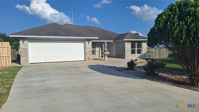 Building Photo - 1111 Blazewood Dr