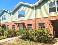 Building Photo - 233 Milray Ln