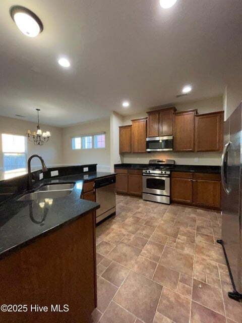 Building Photo - 104 Stone Gate