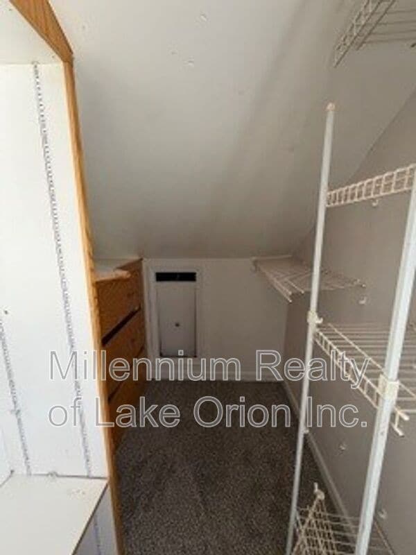 Building Photo - 611 E Madison Ave