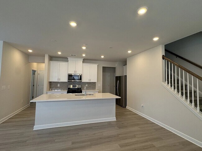 Building Photo - 2700 Grand Mdw Dr
