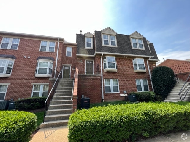 Building Photo - 14129 Yorkshire Woods Dr