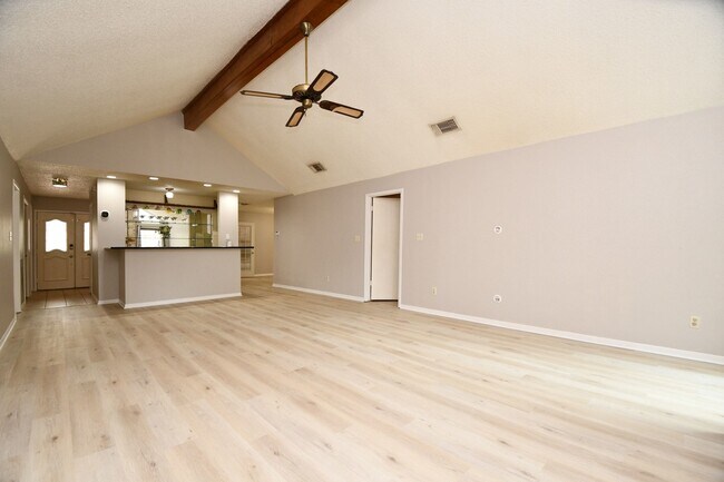 Building Photo - 1947 Mayweather Ln