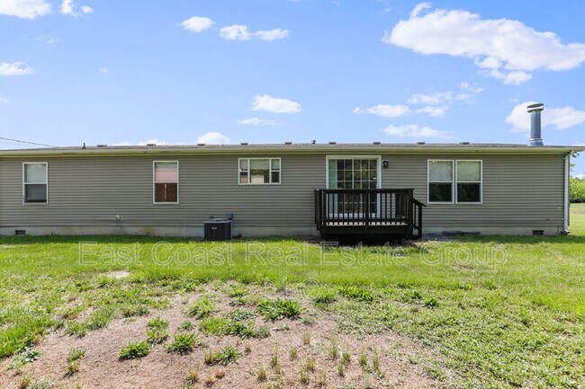 Building Photo - 123 Battlefield Dr