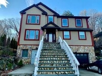 Building Photo - 130 Valley View Dr