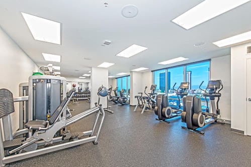 Building Photo - 988 Halekauwila St